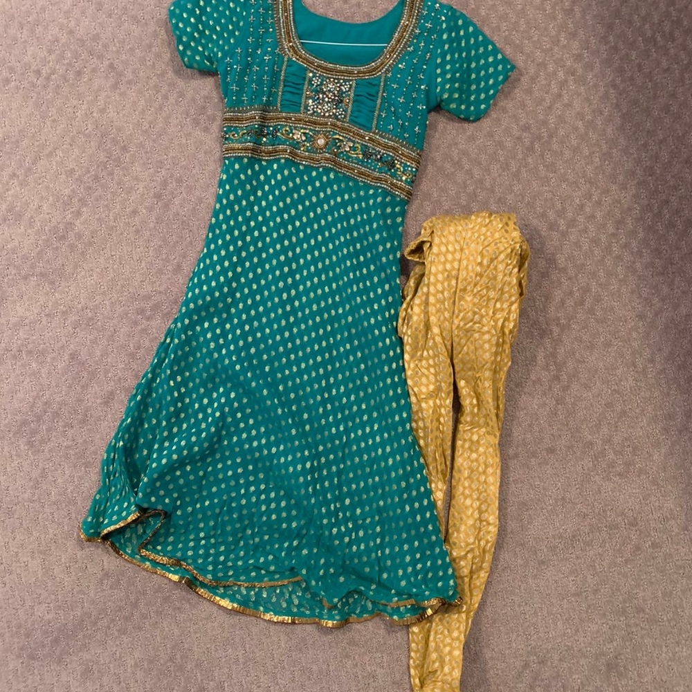 Churidar kurti